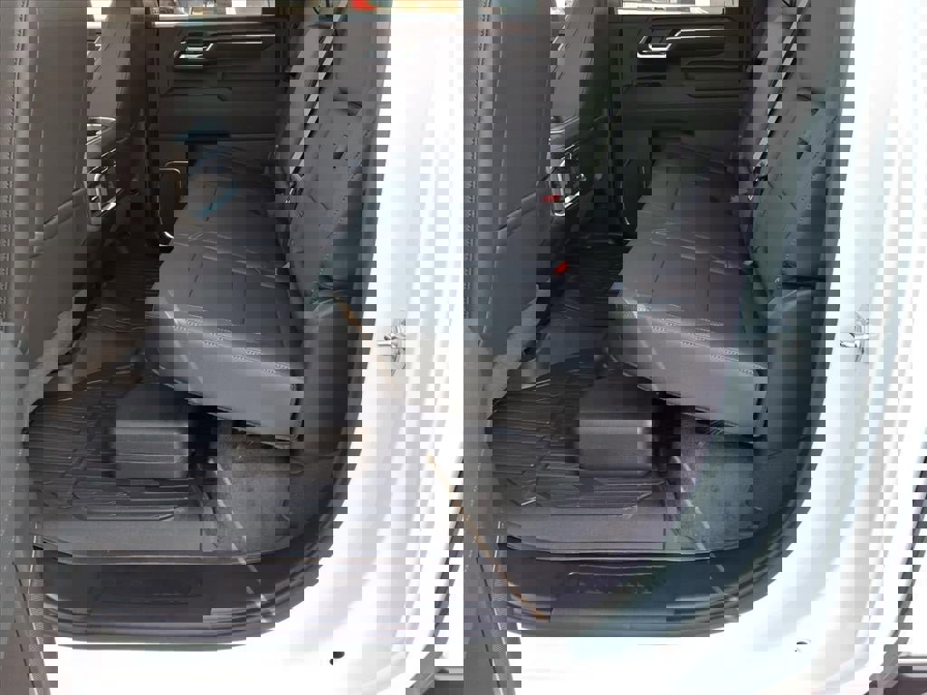 New 2026 GMC Sierra 2500 SLT w/ SLT Premium Package image 13