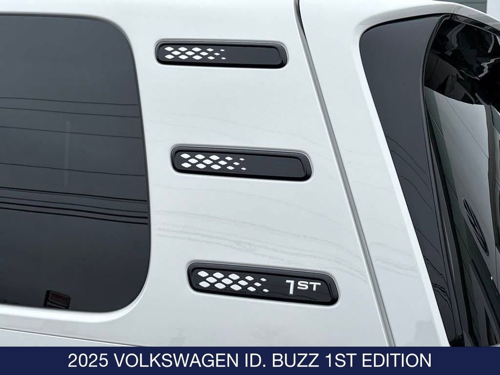 New 2025 Volkswagen ID. Buzz 1st Edition image 40