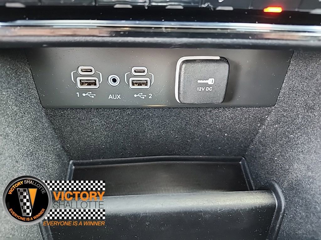 Certified 2023 Jeep Grand Cherokee Laredo image 30