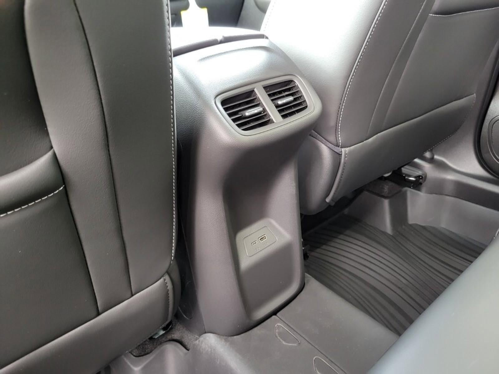 New 2026 Buick Envision Sport Touring AWD/4WD image 31