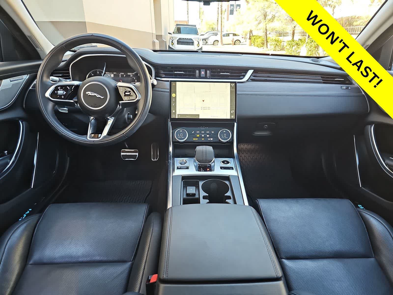 Used 2022 Jaguar XF SE RWD image 14