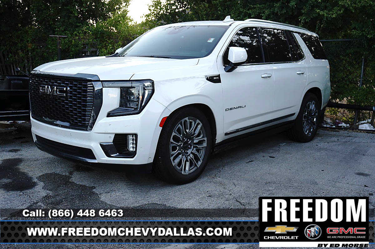 Used 2023 GMC Yukon Denali Ultimate AWD/4WD image 3