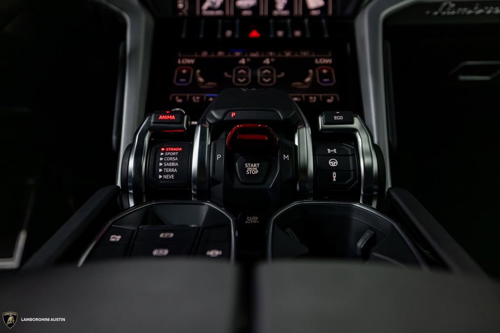 Used 2019 Lamborghini Urus AWD/4WD image 30
