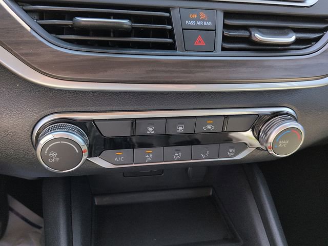 Used 2025 Nissan Altima 2.5 SV image 23