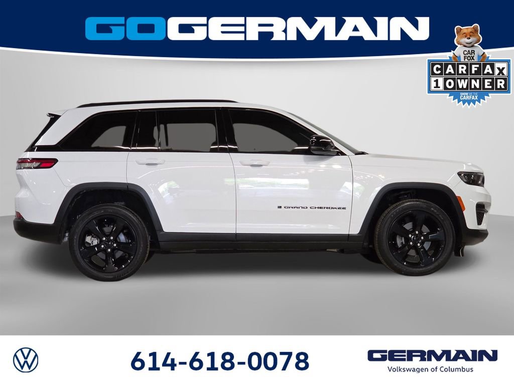 Used 2023 Jeep Grand Cherokee Altitude AWD/4WD image 7