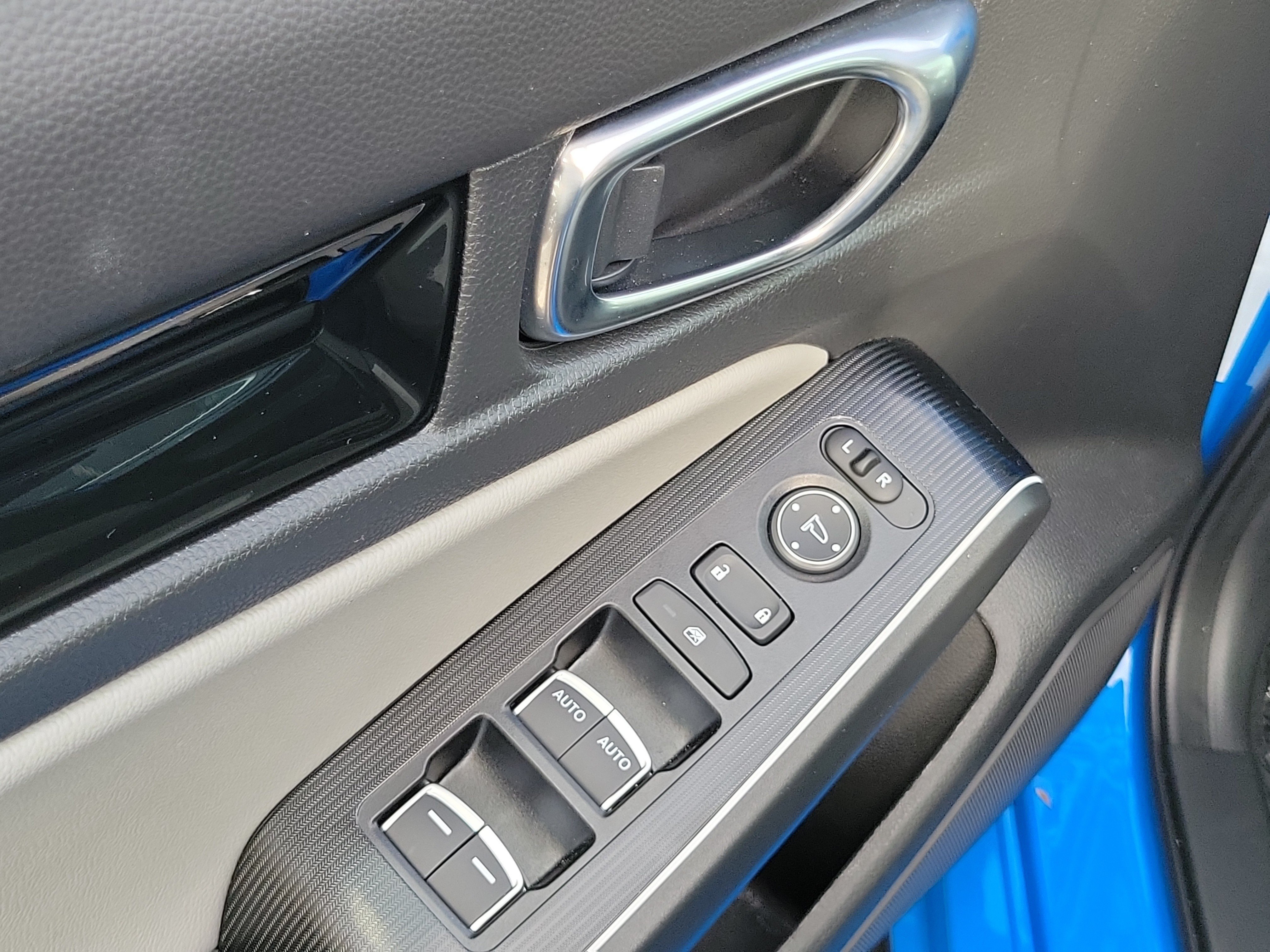 Certified 2025 Honda Civic Sport Touring image 13