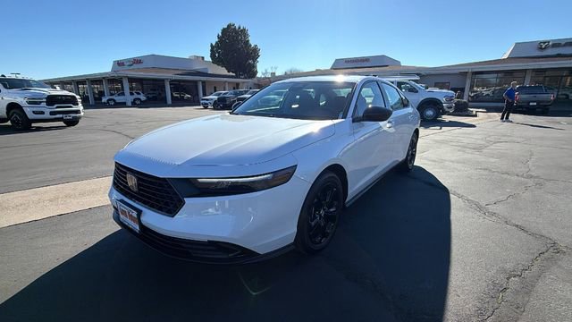 New 2025 Honda Accord SE