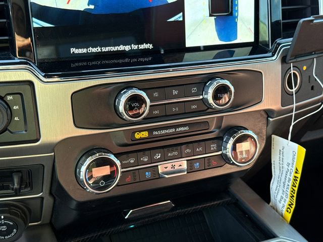 Used 2022 Ford F250 Platinum w/ FX4 Off-Road Package image 26