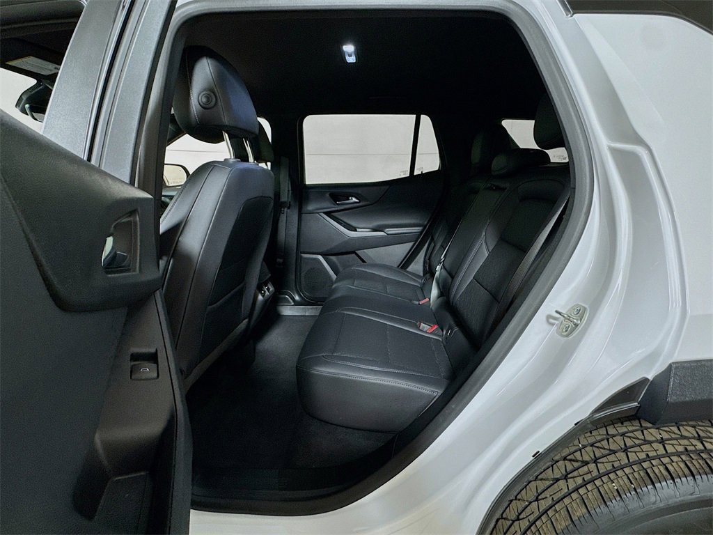 Certified 2025 Chevrolet Equinox LT w/ Convenience Package II image 22