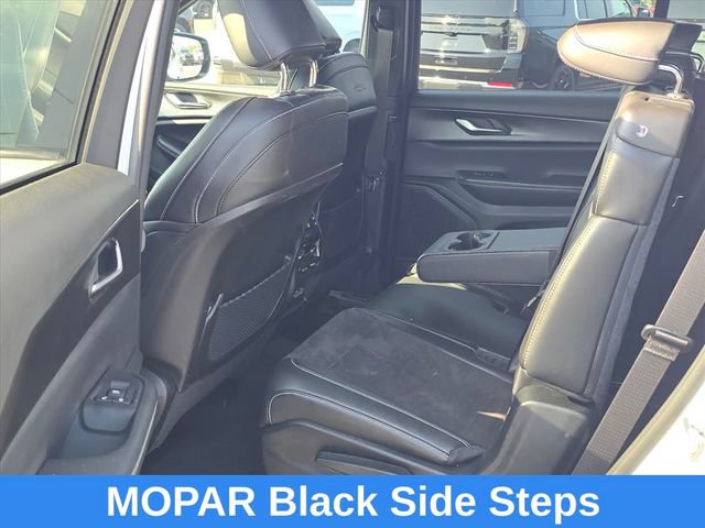 Used 2023 Jeep Grand Cherokee L Laredo AWD/4WD image 16