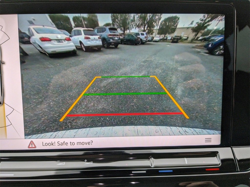 New 2025 Volkswagen Atlas SEL image 34