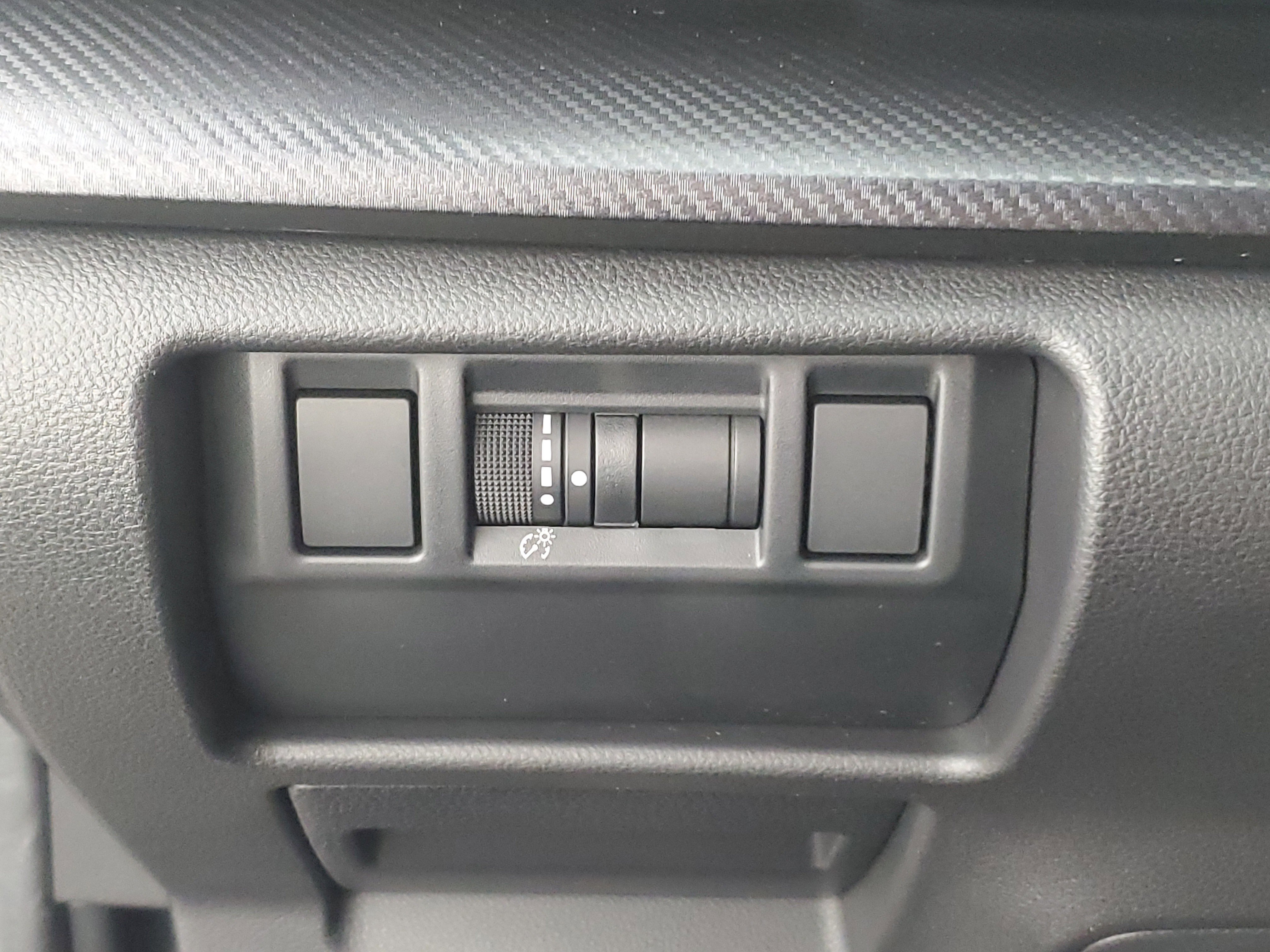 Used 2025 Subaru Crosstrek 2.5i Sport w/ Crosstrek Mirror Package image 27