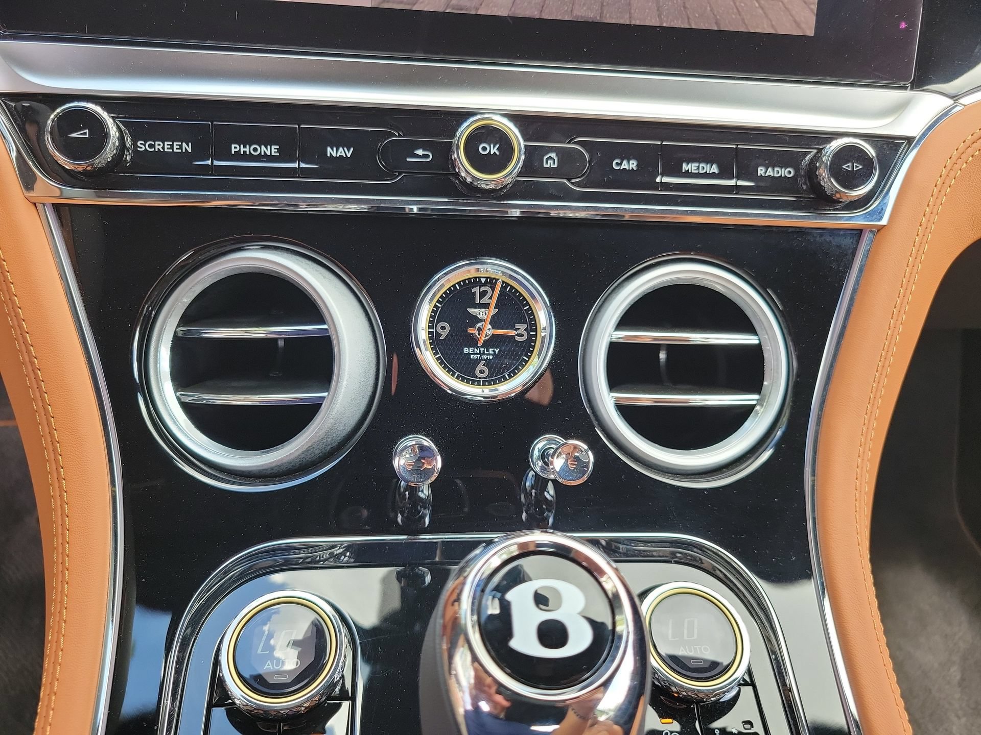 New 2026 Bentley Continental GTC AWD/4WD image 35