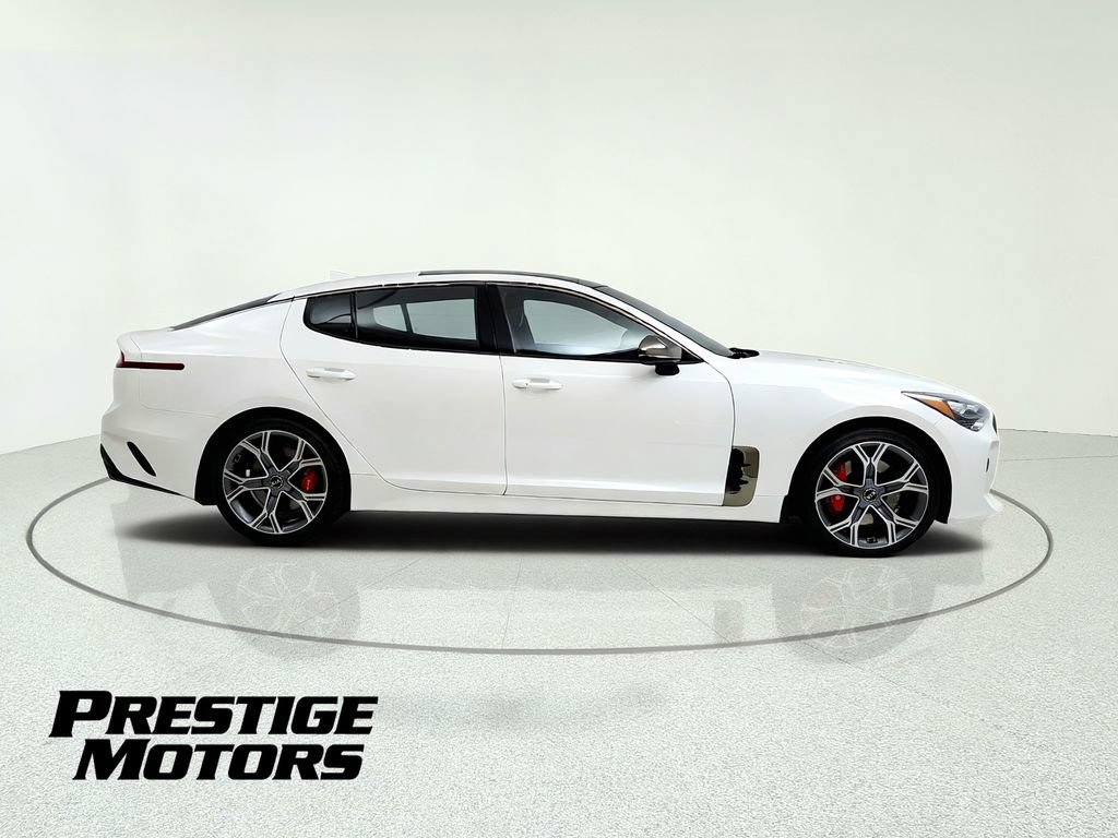Used 2021 Kia Stinger GT2 image 9