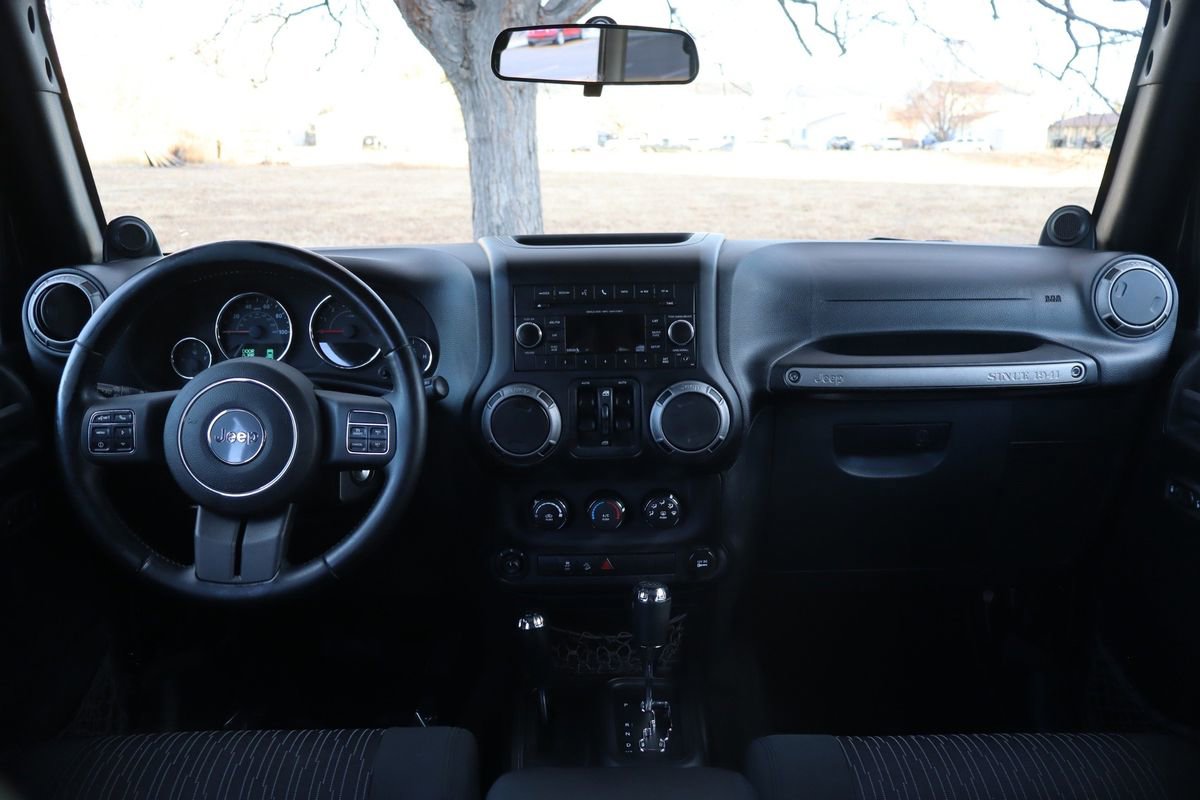 Used 2012 Jeep Wrangler Unlimited Sport image 17
