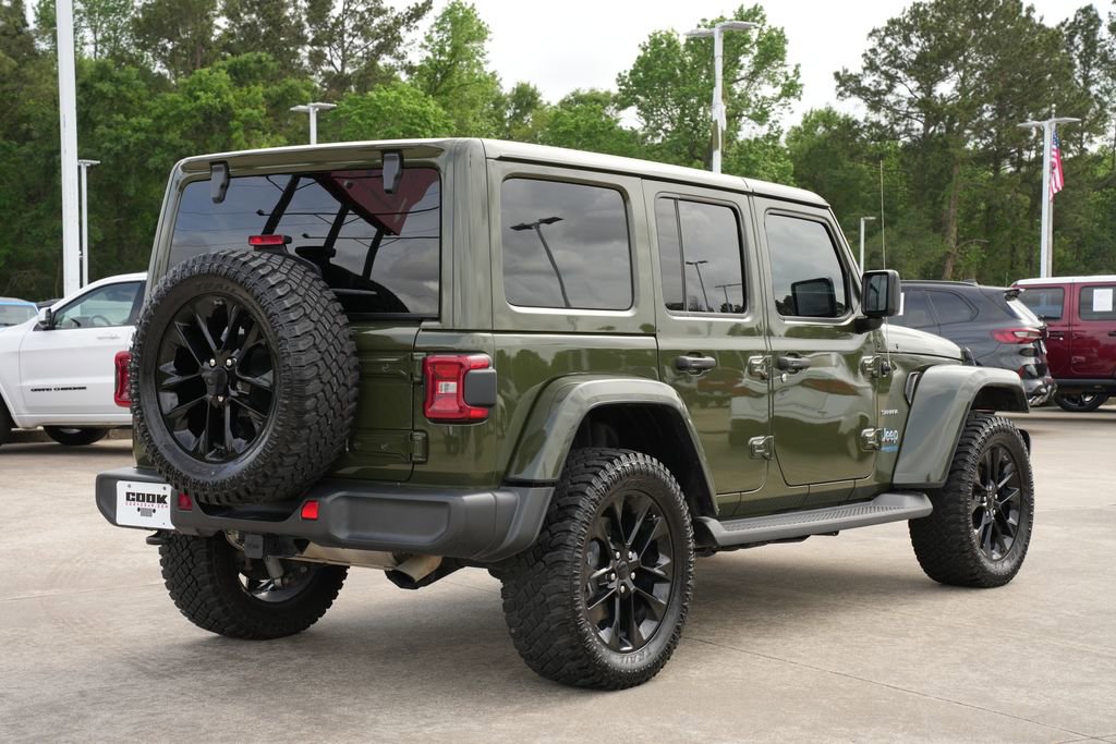 Used 2021 Jeep Wrangler Unlimited Sahara w/ Cold Weather Group AWD/4WD image 3