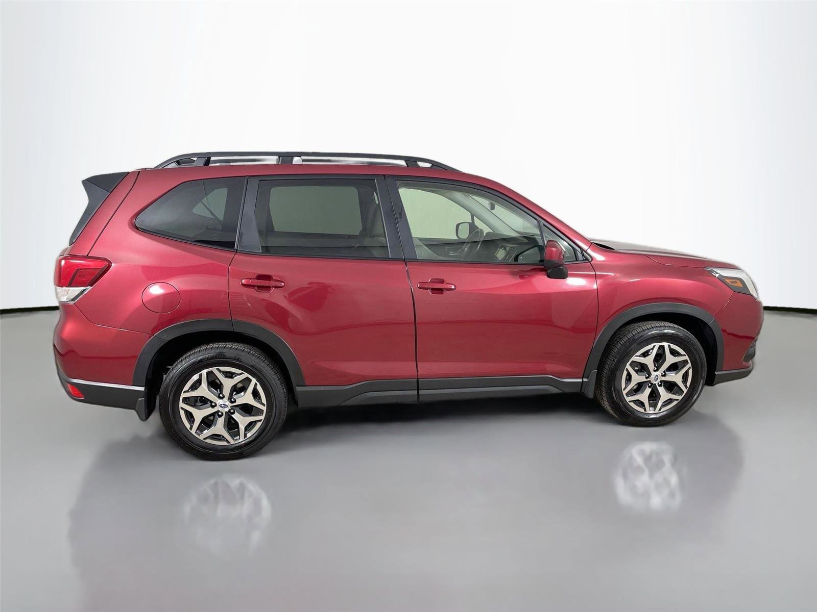 Used 2024 Subaru Forester Premium AWD/4WD image 18