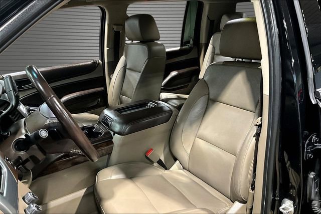 Used 2019 Chevrolet Suburban LT AWD/4WD image 19