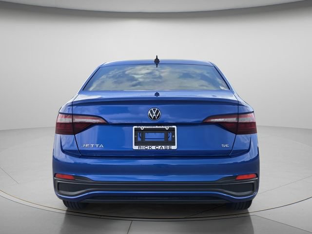 Used 2024 Volkswagen Jetta SE w/ Panoramic Sunroof Package FWD image 6