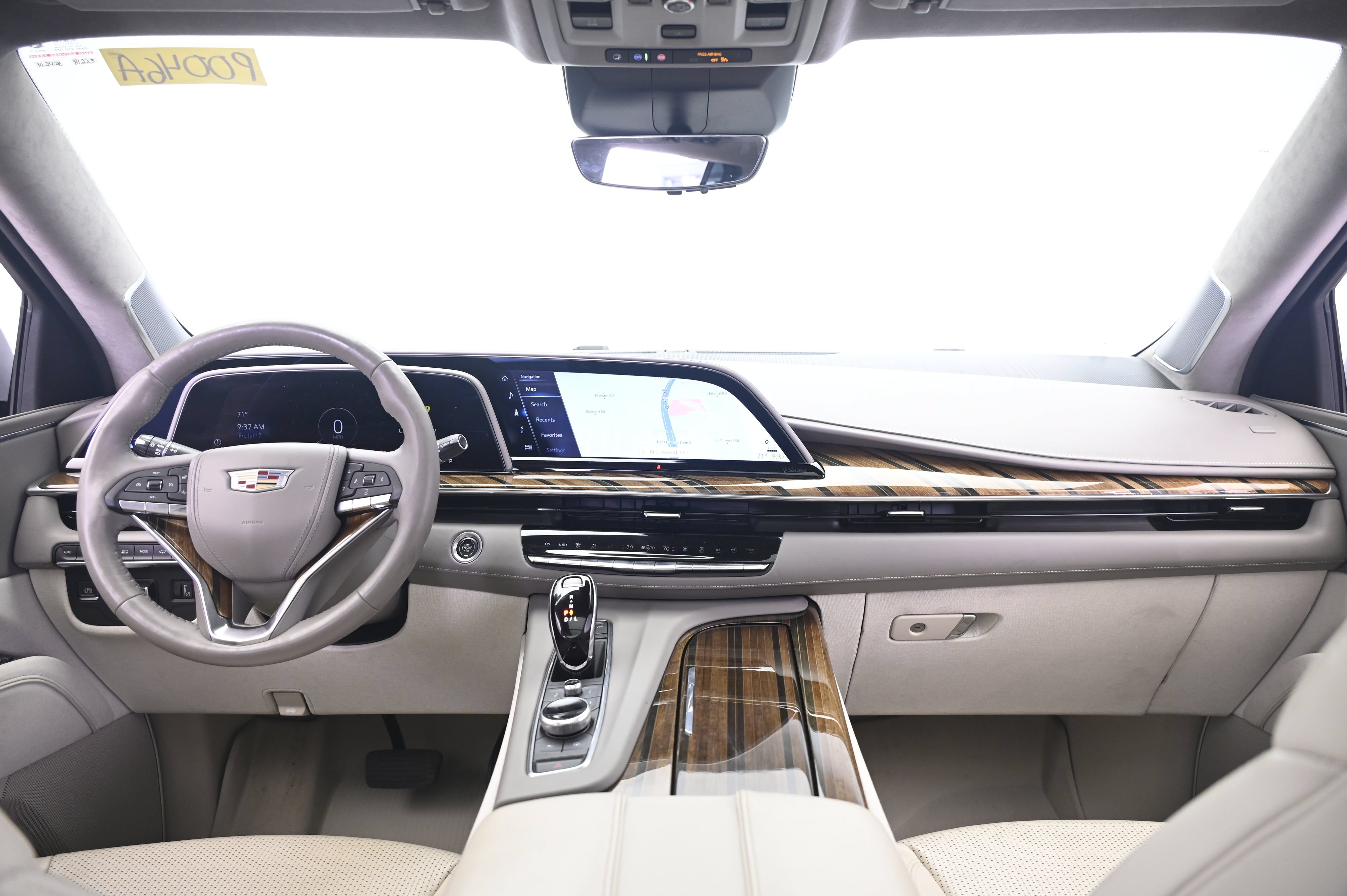 Used 2022 Cadillac Escalade ESV Premium Luxury Platinum AWD/4WD image 33