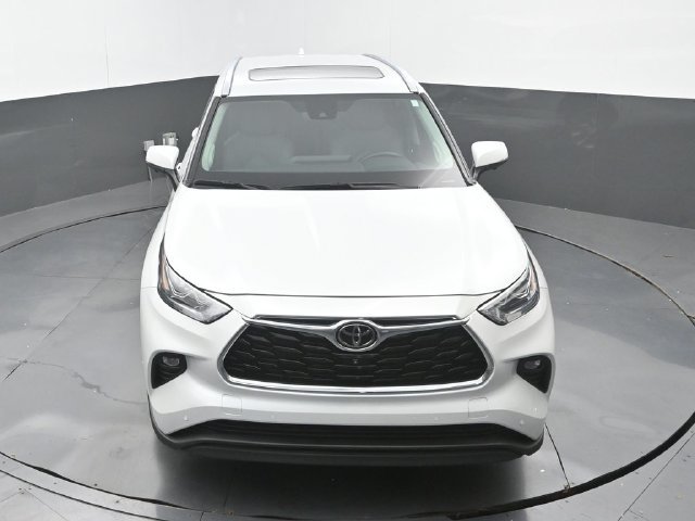 Used 2026 Toyota Highlander Limited AWD/4WD image 30