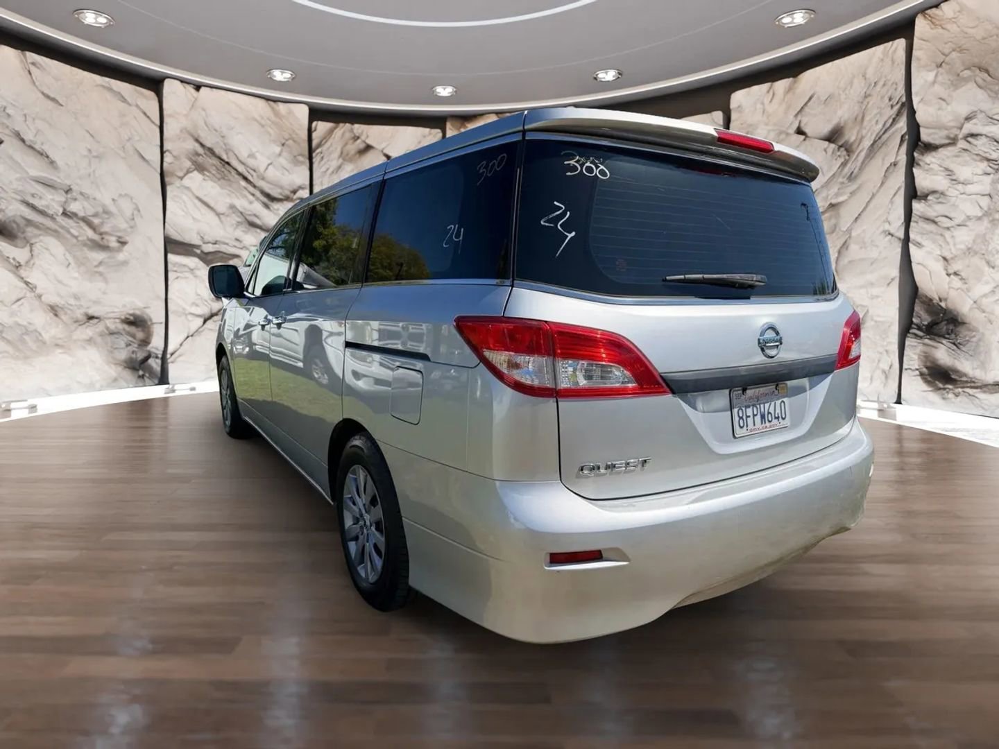 Used 2013 Nissan Quest S image 8