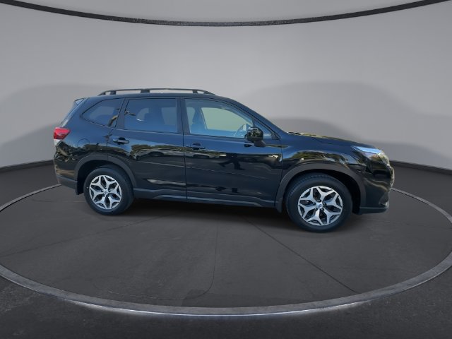 Certified 2022 Subaru Forester Premium w/ Popular Package #2 AWD/4WD image 9
