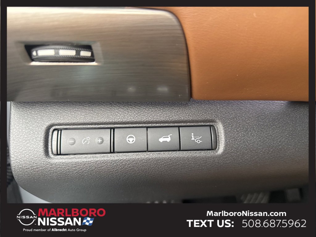 Certified 2025 Nissan Pathfinder Platinum w/ Cargo Package image 32