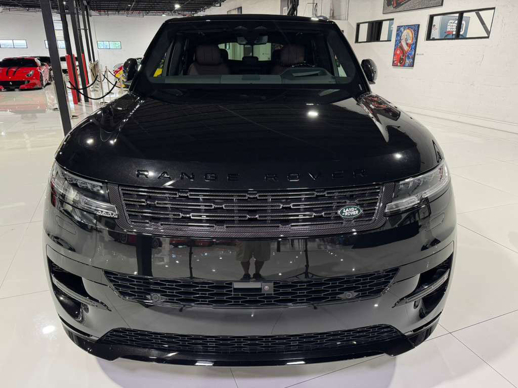 Used 2024 Land Rover Range Rover Sport Autobiography image 2