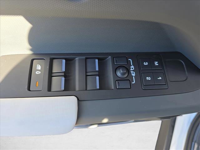 New 2026 Land Rover Defender 110 S image 26