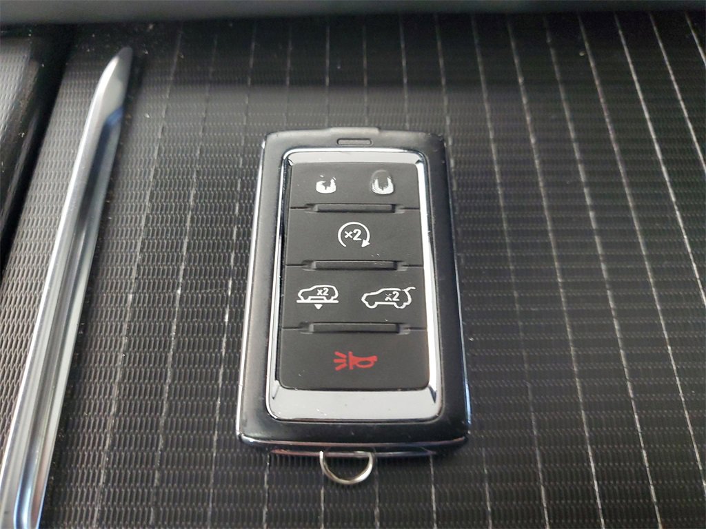 Used 2024 Jeep Grand Wagoneer L Series II w/ Quick Order Packagew 28T image 28