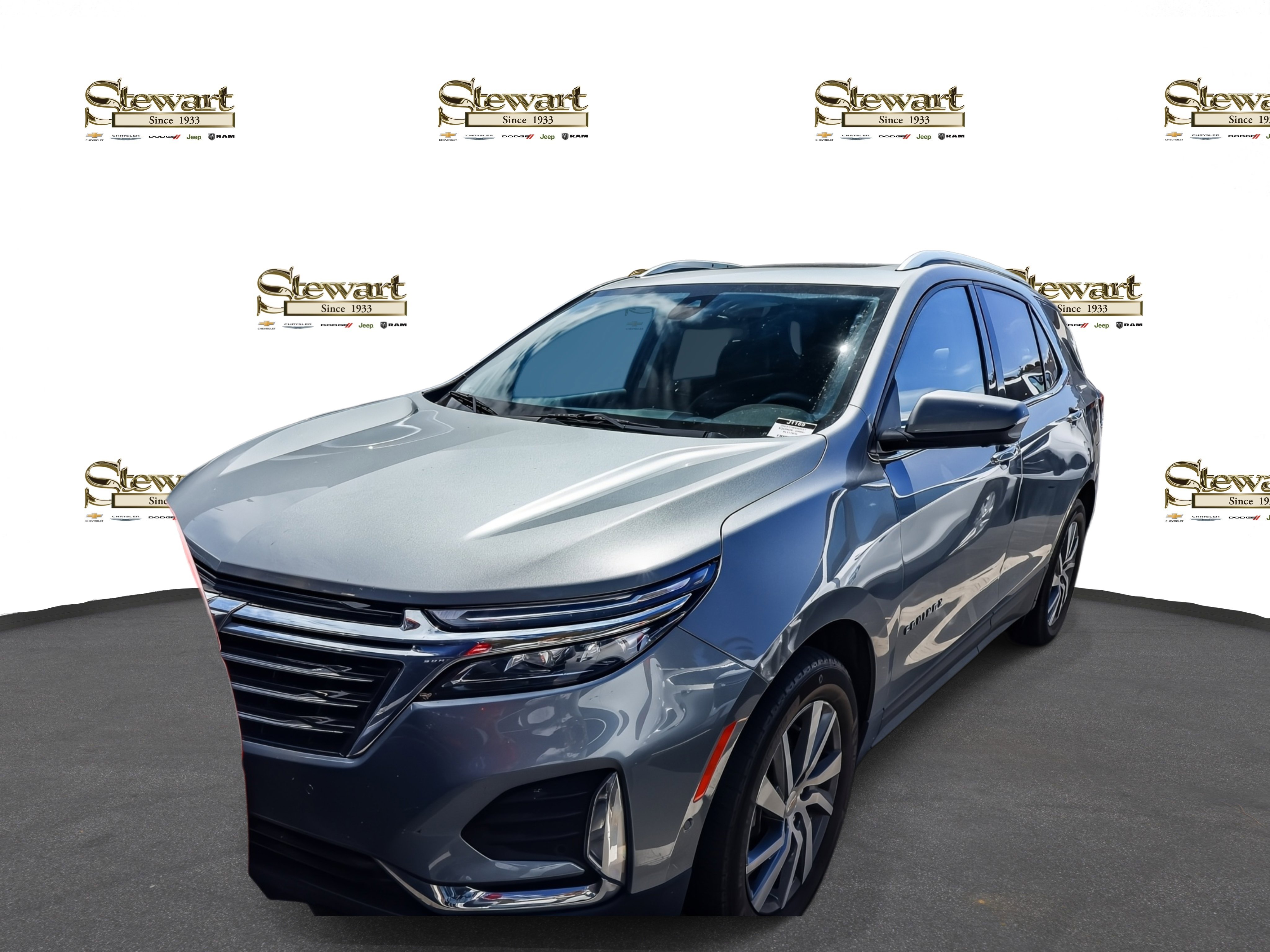 Used 2023 Chevrolet Equinox Premier image 1