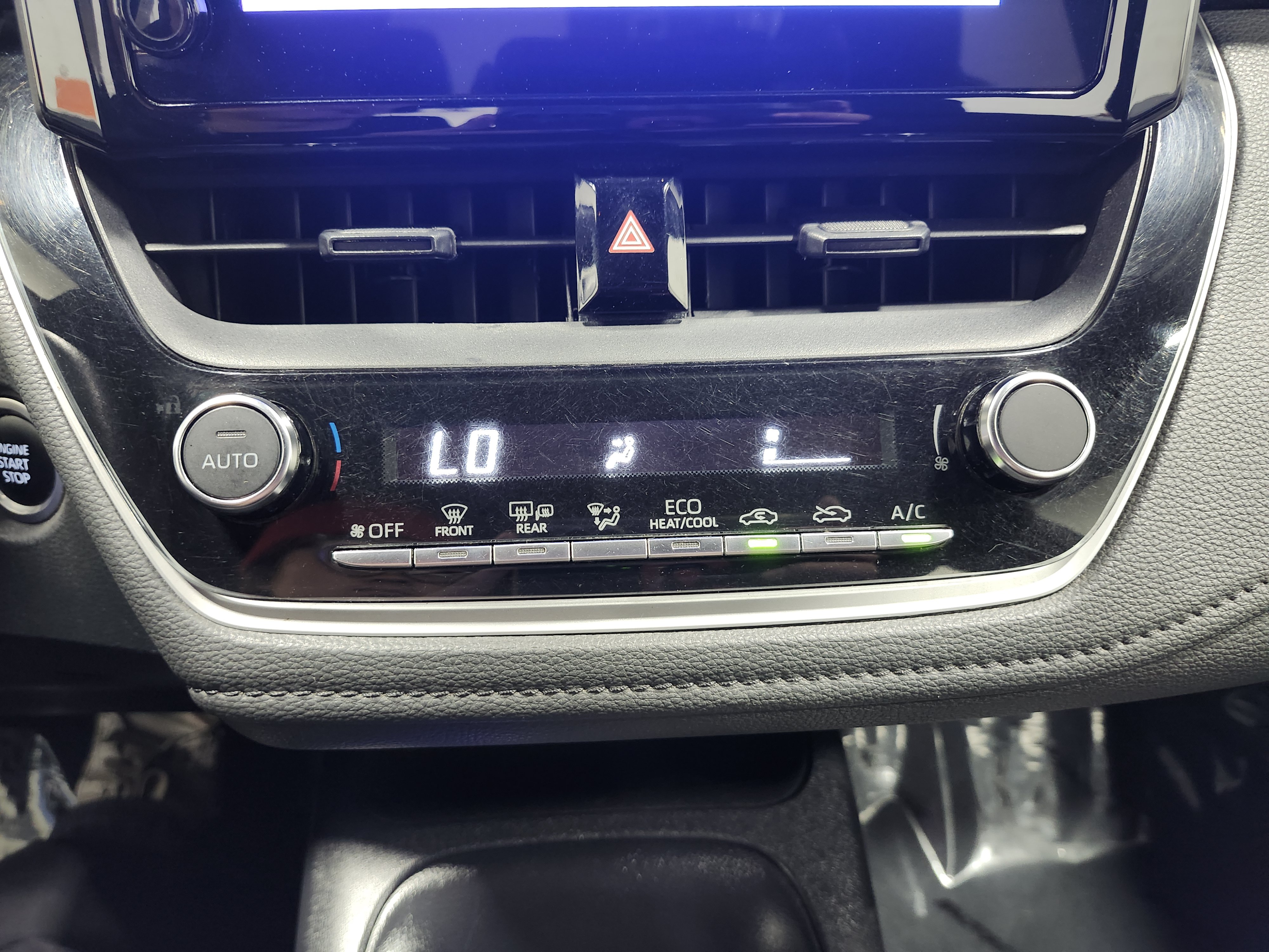 Used 2023 Toyota Corolla SE FWD image 30