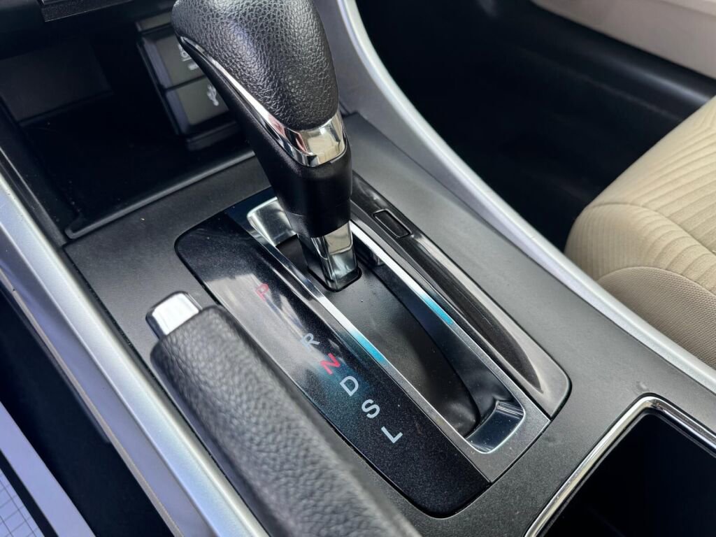 Used 2015 Honda Accord LX image 13
