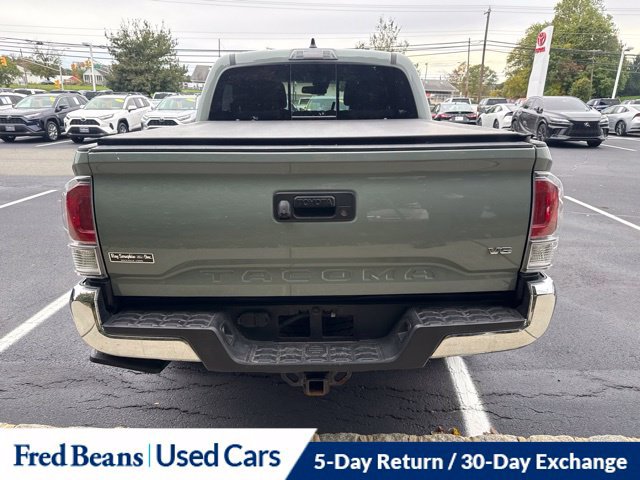Used 2022 Toyota Tacoma TRD Off-Road AWD/4WD image 11