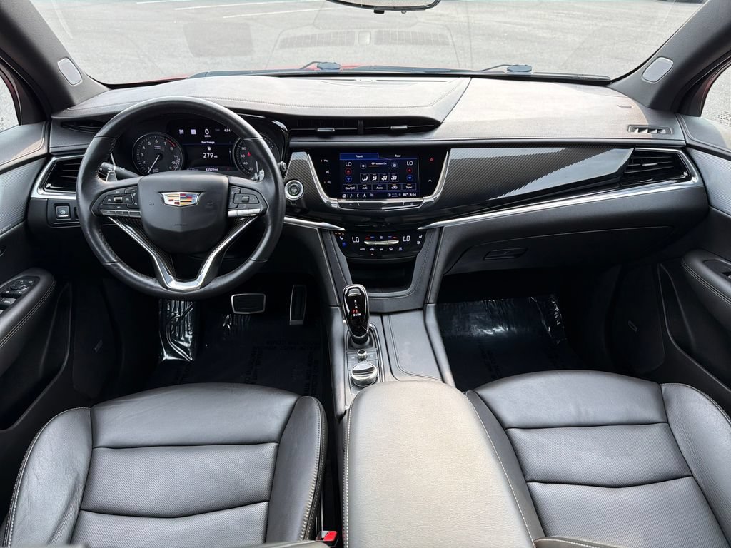 Certified 2023 Cadillac XT6 Sport w/ Technology Package AWD/4WD image 13
