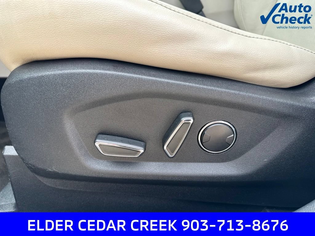 Used 2016 Ford Edge Titanium w/ Equipment Group 302A FWD image 13