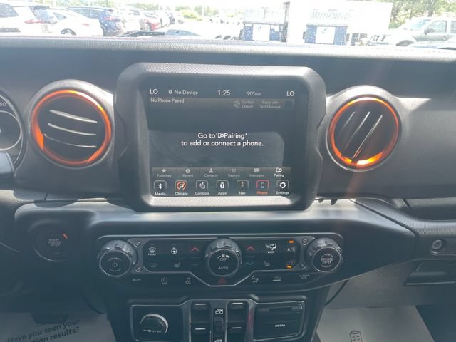 Used 2020 Jeep Gladiator Mojave AWD/4WD image 12
