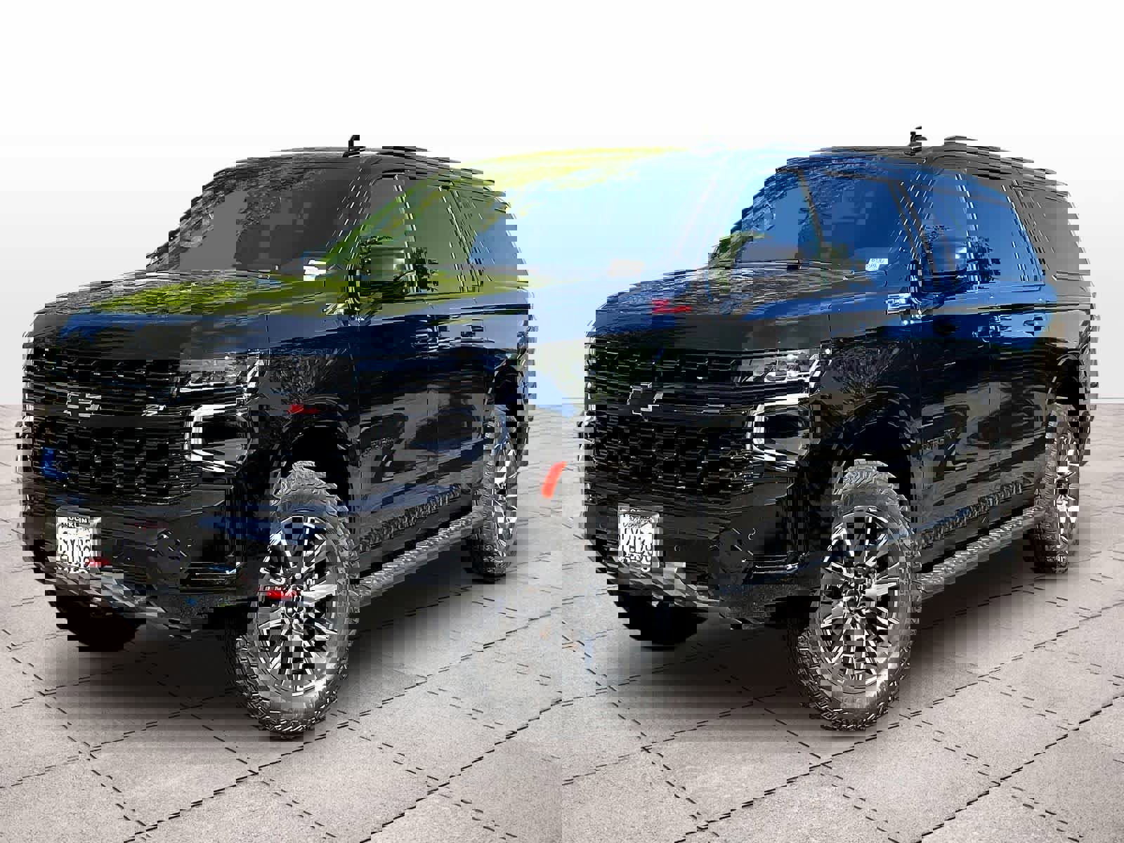 Used 2024 Chevrolet Suburban Z71 w/ Luxury Package image 1