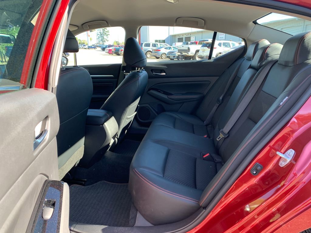 Used 2023 Nissan Altima 2.5 SR image 21