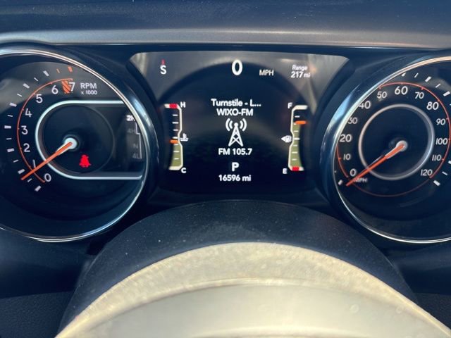 Used 2021 Jeep Gladiator Willys image 7