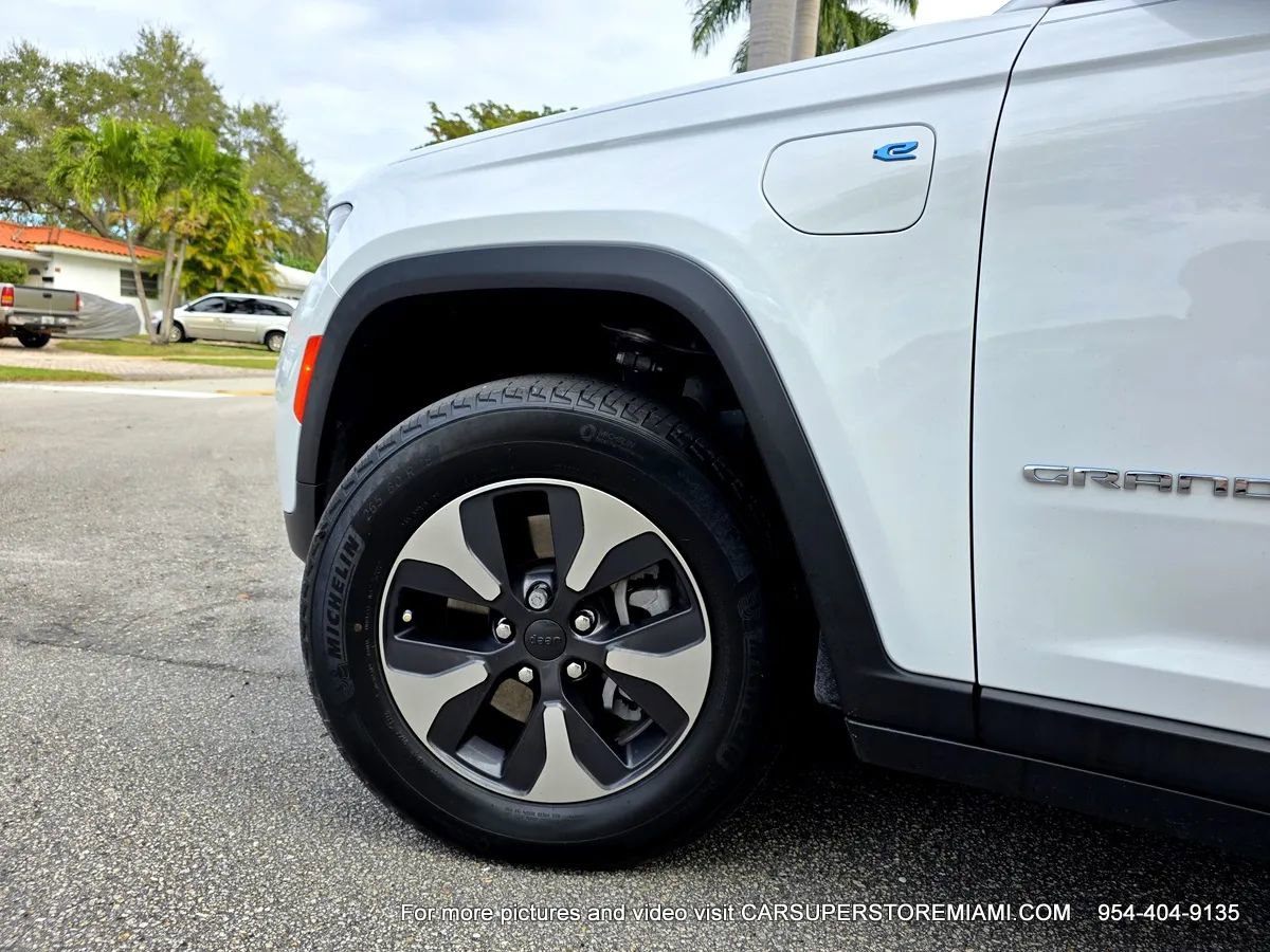 Used 2022 Jeep Grand Cherokee Limited 4xe image 79