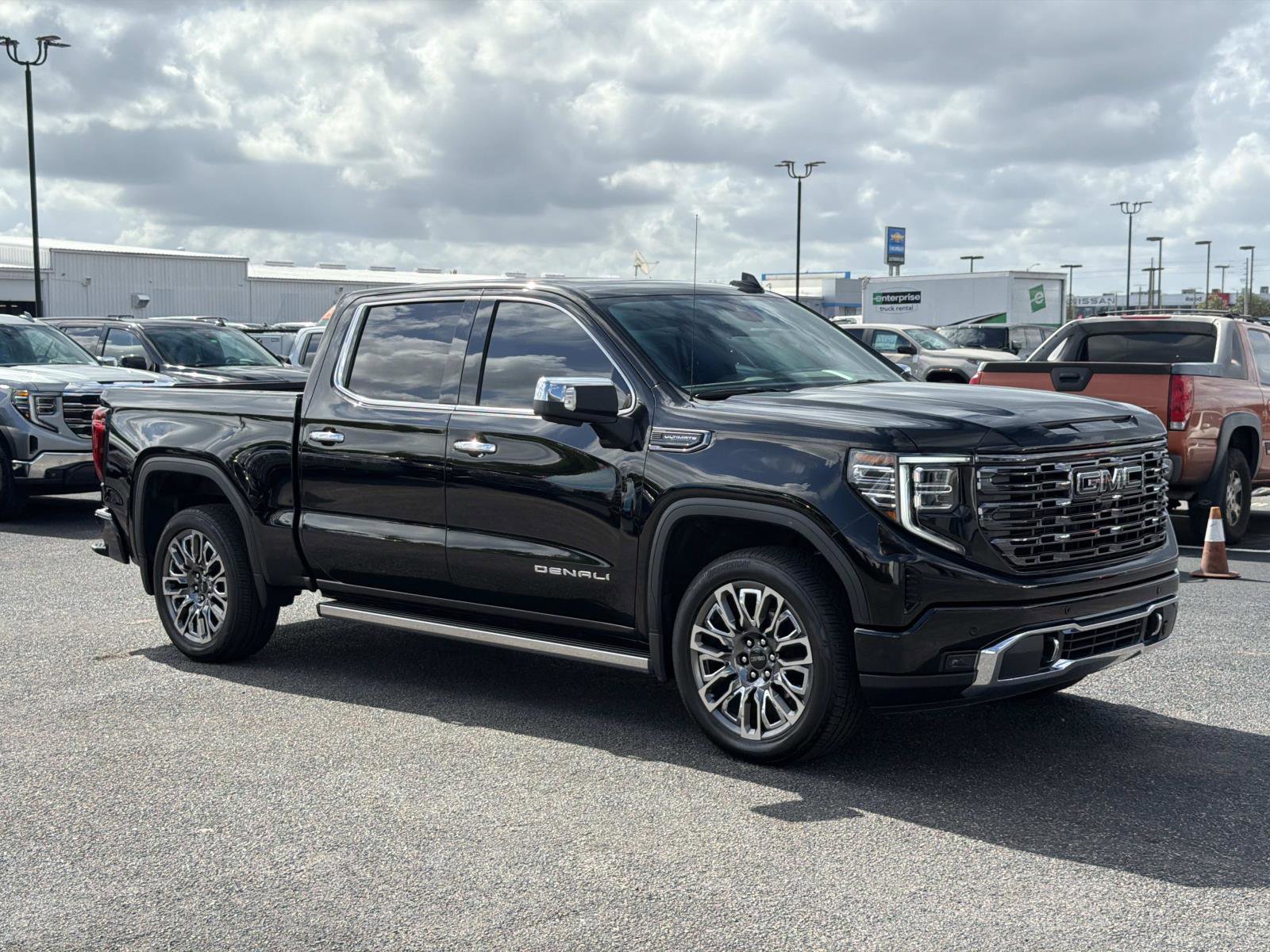 Used 2026 GMC Sierra 1500 Denali Ultimate image 1