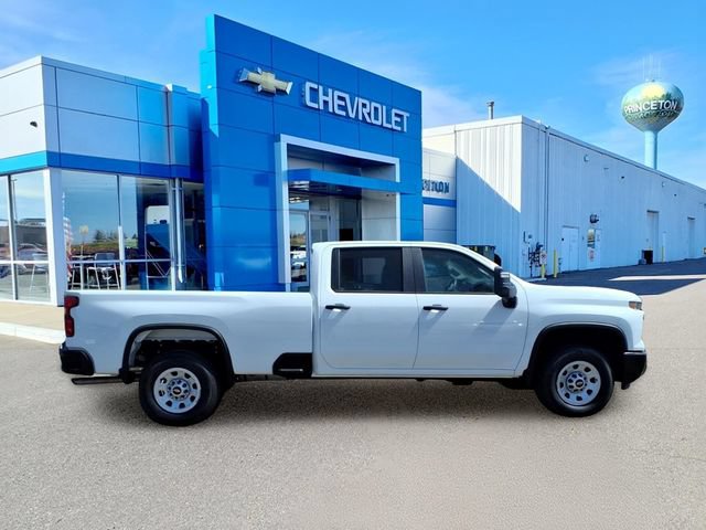 Used 2025 Chevrolet Silverado 3500 W/T AWD/4WD image 2