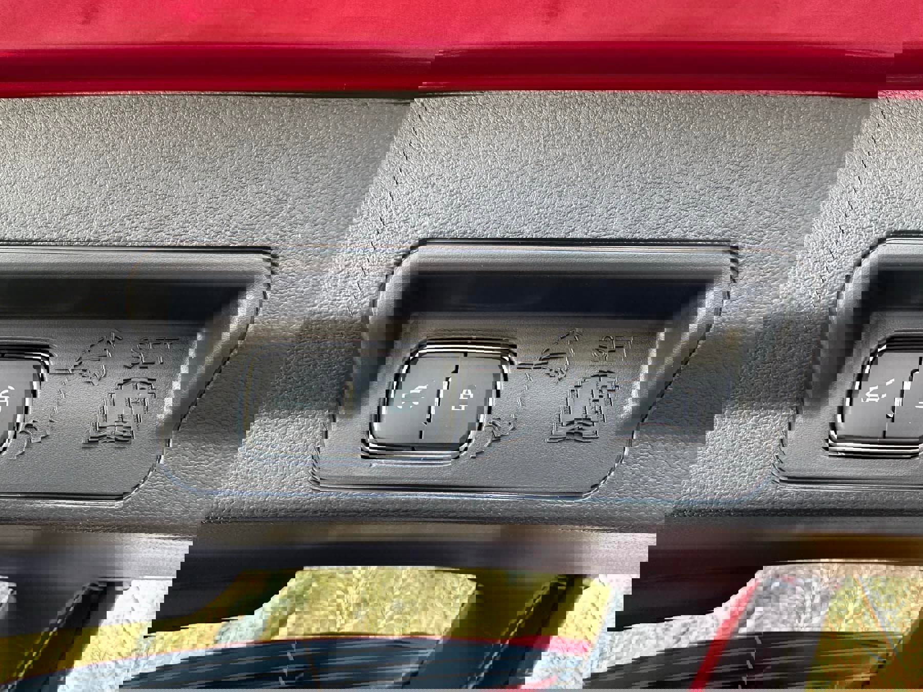 New 2026 Ford Explorer ST-Line w/ ST-Line Street Pack image 40