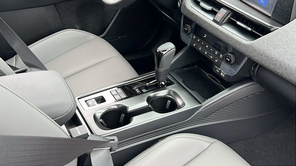 New 2026 Subaru Outback Limited image 12