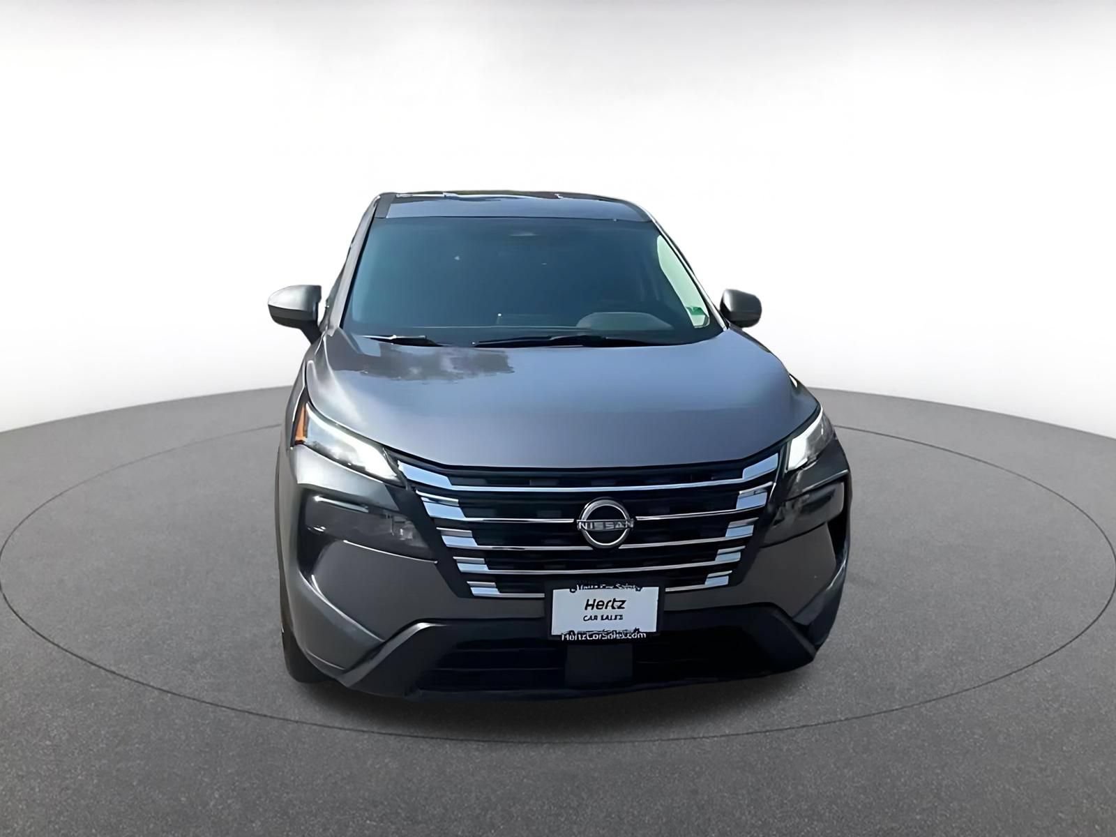 Used 2025 Nissan Rogue SV AWD/4WD image 4