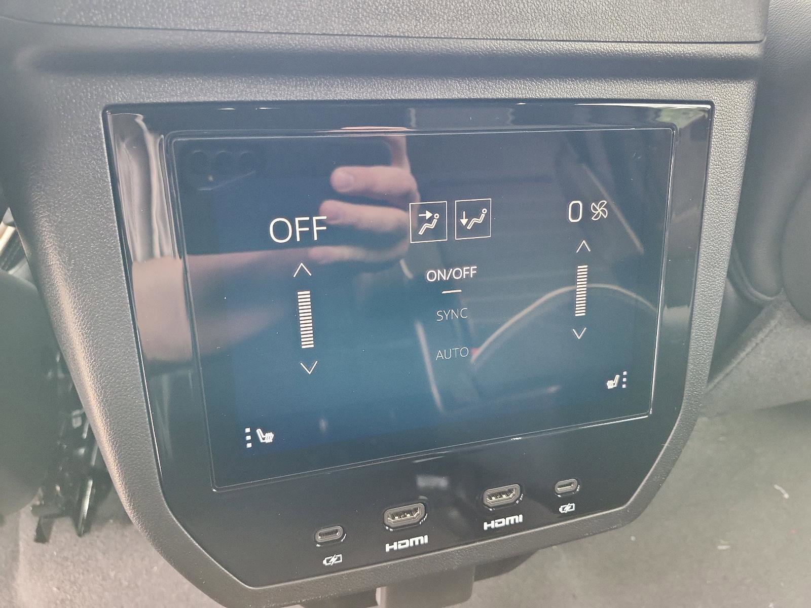 New 2026 GMC Yukon XL Denali Ultimate image 12