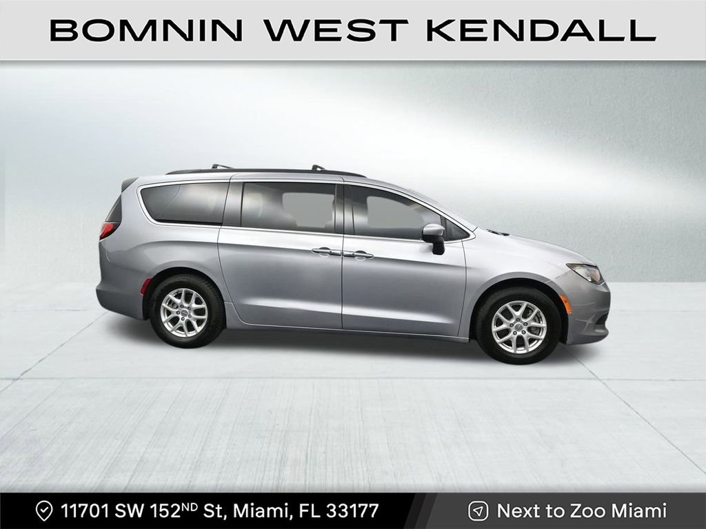 Used 2020 Chrysler Voyager Lxi image 6