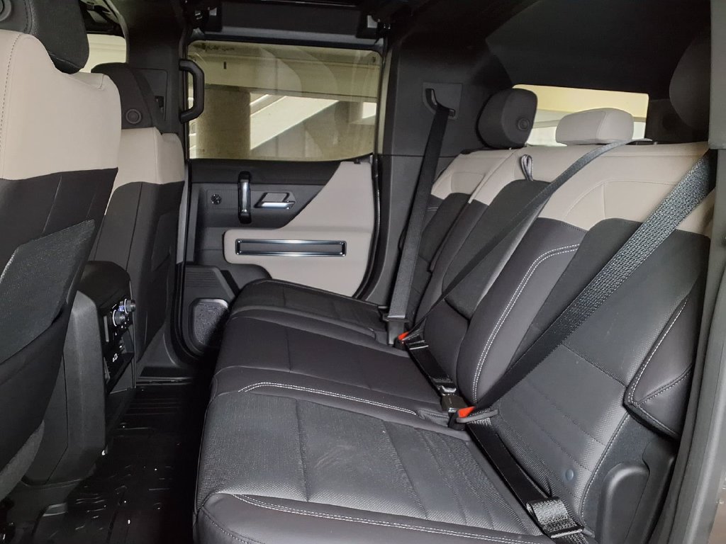 New 2026 GMC Hummer EV SUV AWD/4WD image 12